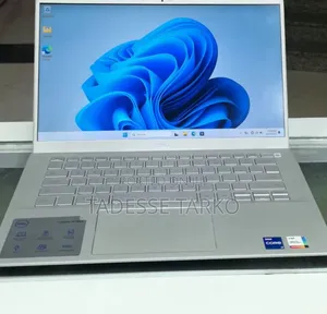 New Laptop Dell 8GB Intel Core i7 SSD 512GB