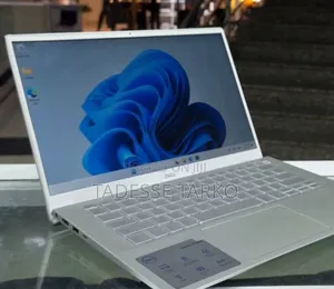 New Laptop Dell 8GB Intel Core i7 SSD 512GB