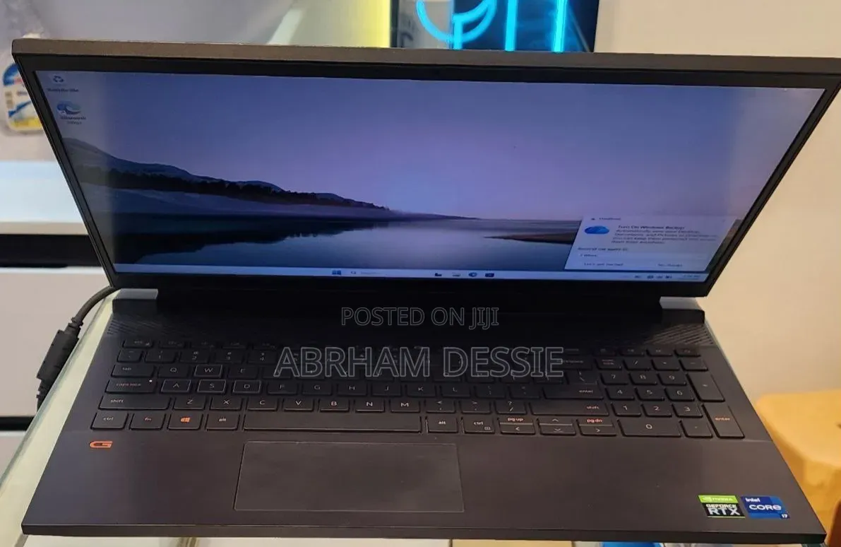 New Laptop Dell 16GB Intel Core i7 SSD 512GB