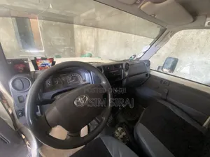 Toyota Land Cruiser 4.5 V8 TD 2016 White