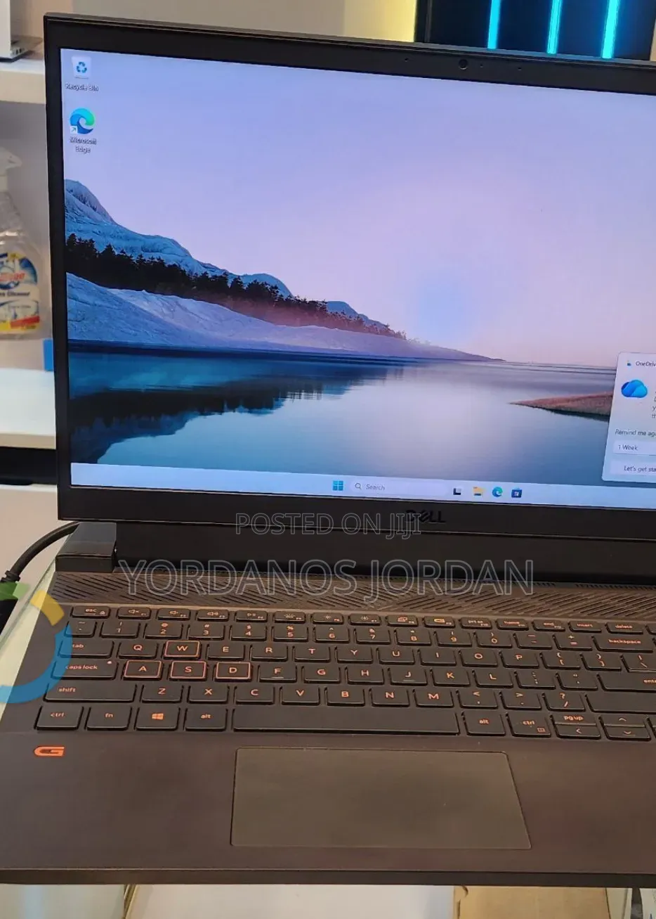 New Laptop Dell G15 5535 16GB Intel Core i7 SSD 512GB