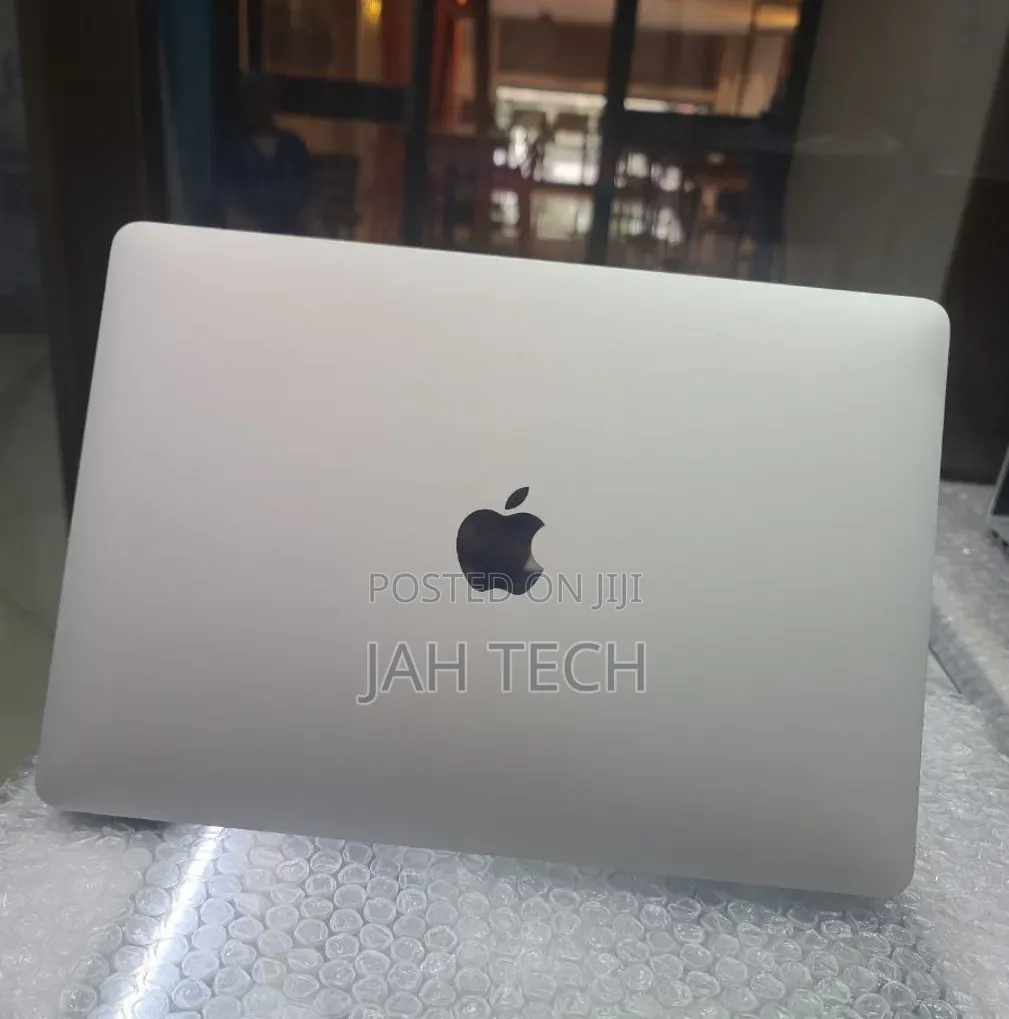 New Laptop Apple MacBook Air 2018 8GB Intel Core i5 SSD 128GB