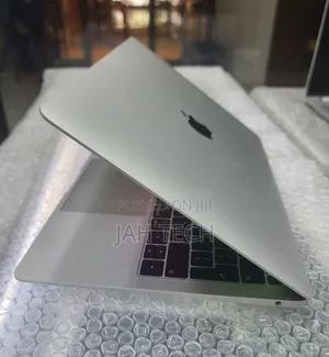 New Laptop Apple MacBook Air 2018 8GB Intel Core i5 SSD 128GB