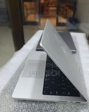 New Laptop Apple MacBook Pro M1 16GB Apple M1 Pro SSD 512GB