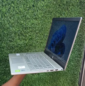 New Laptop HP Pavilion 14 8GB Intel Core i5 SSD 512GB