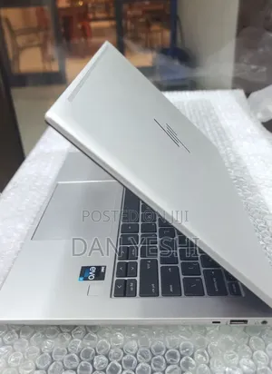 New Laptop HP EliteBook 840 G9 16GB Intel Core i7 SSD 512GB