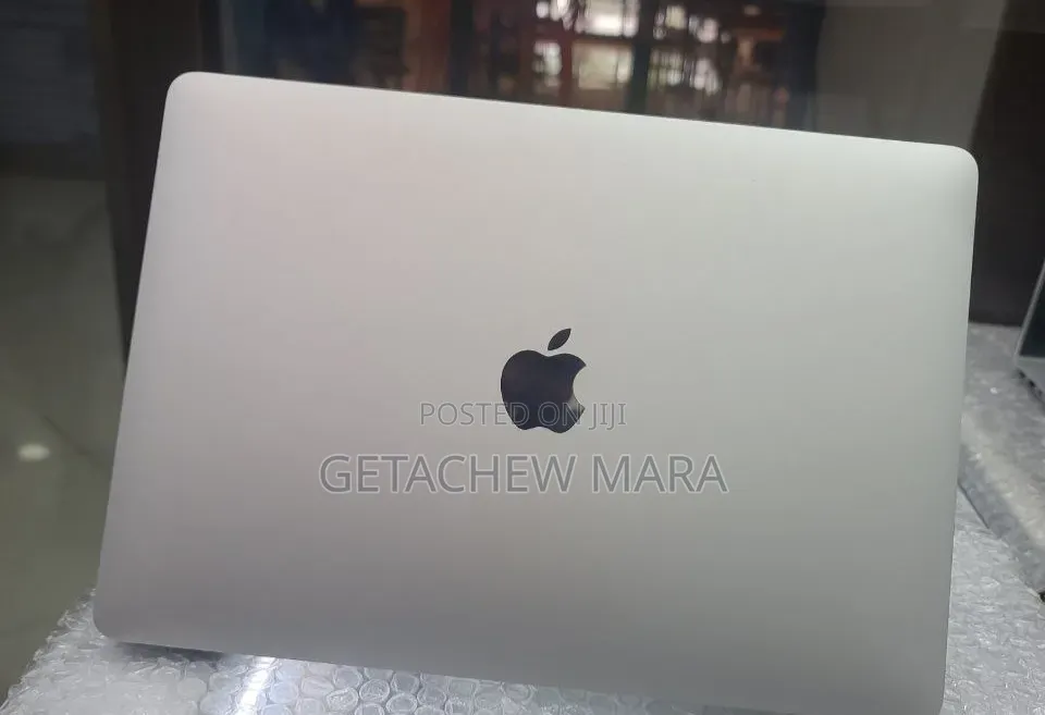 New Laptop Apple MacBook Air 2018 8GB Intel Core i5 SSD 128GB