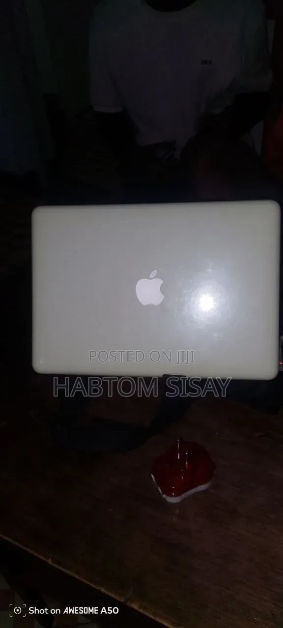Laptop Apple MacBook 2009 256GB eMMC 256GB
