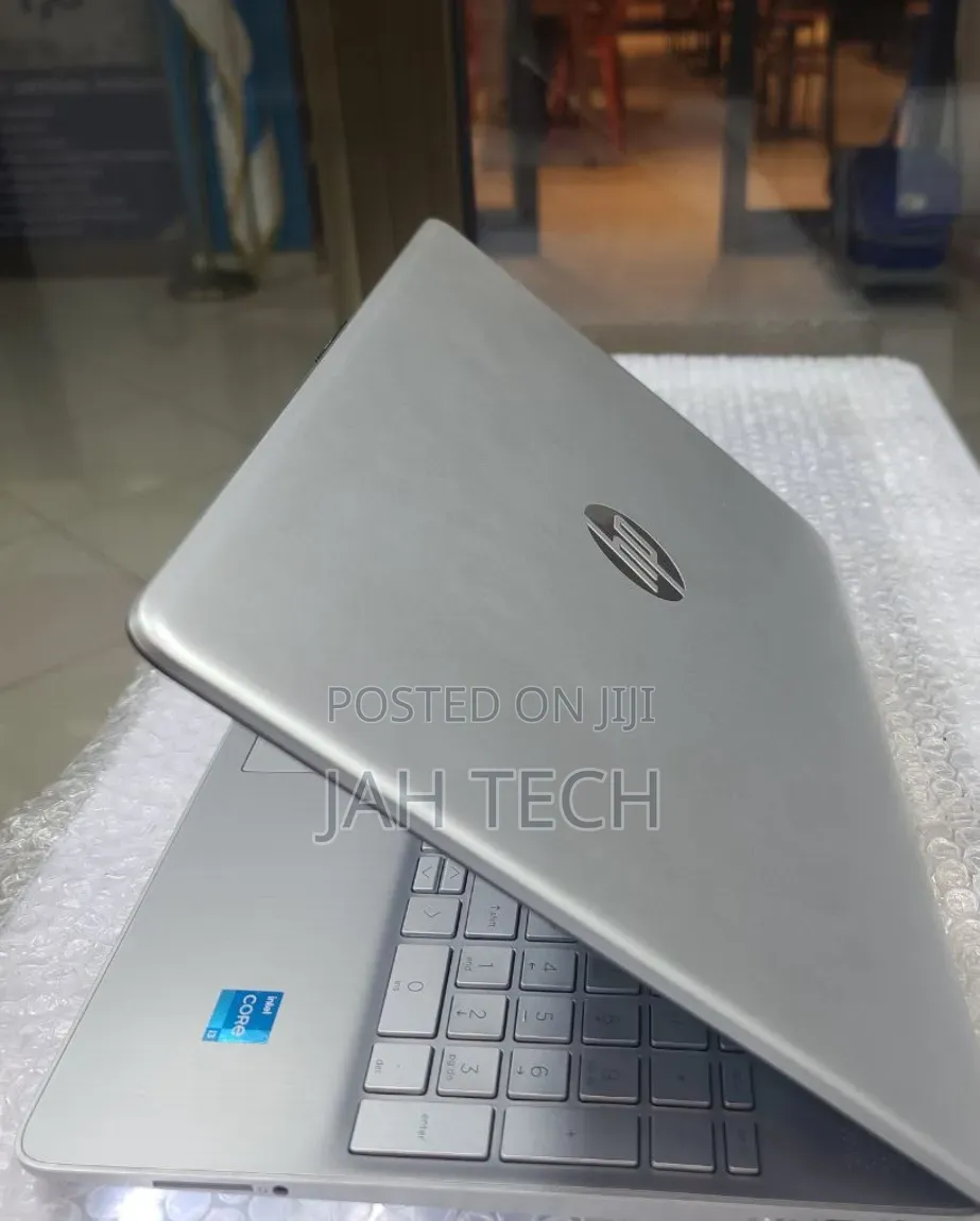 New Laptop HP Stream Notebook 8GB Intel Core i3 SSD 256GB