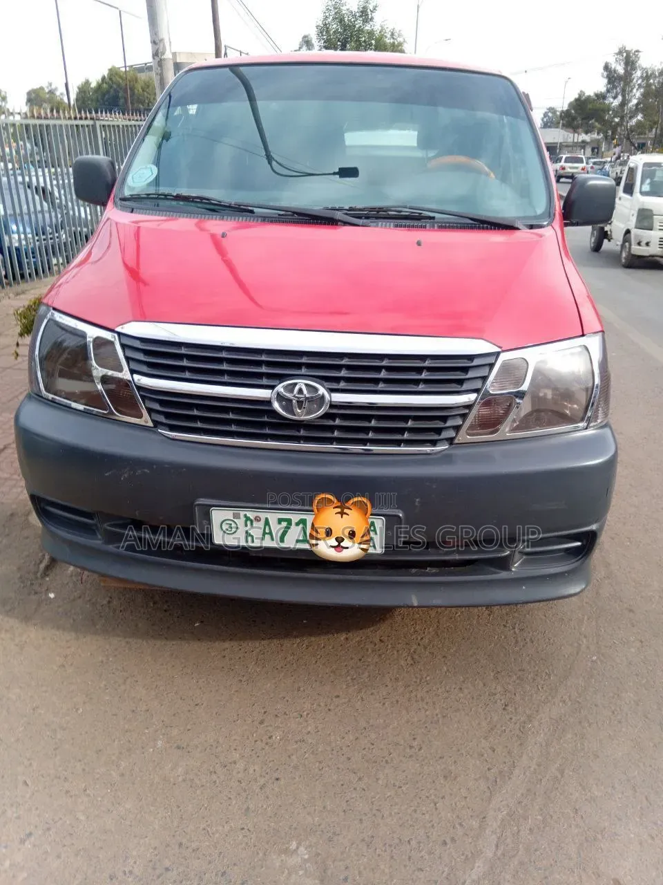 Toyota Quantum 2011 Red