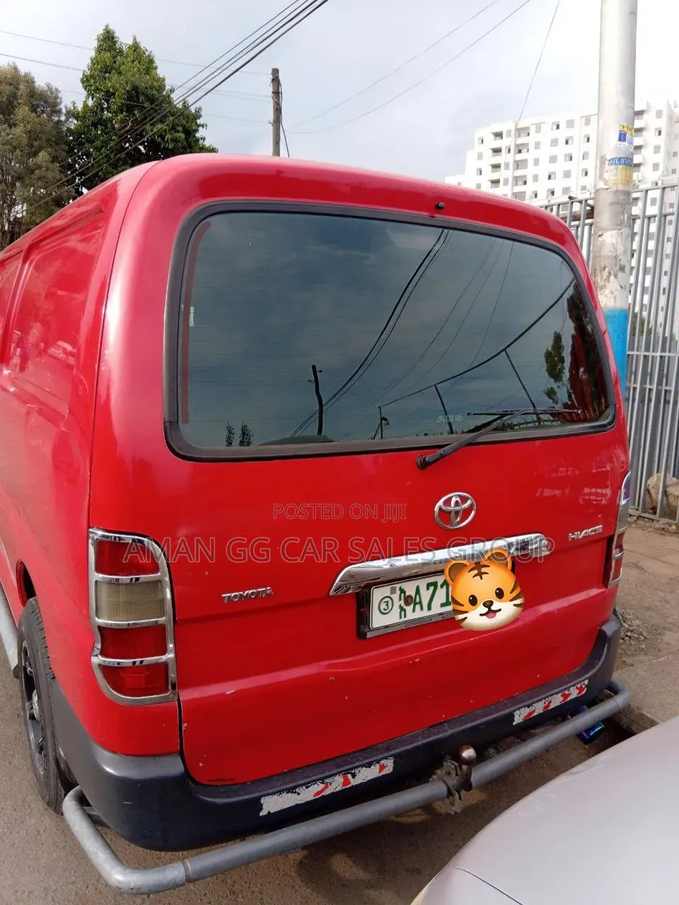 Toyota Quantum 2011 Red