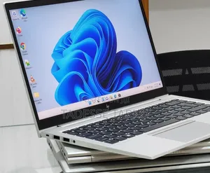 New Laptop HP EliteBook 830 G8 16GB Intel Core i5 SSD 512GB