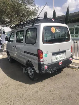 Suzuki Eeco 2025 Silver