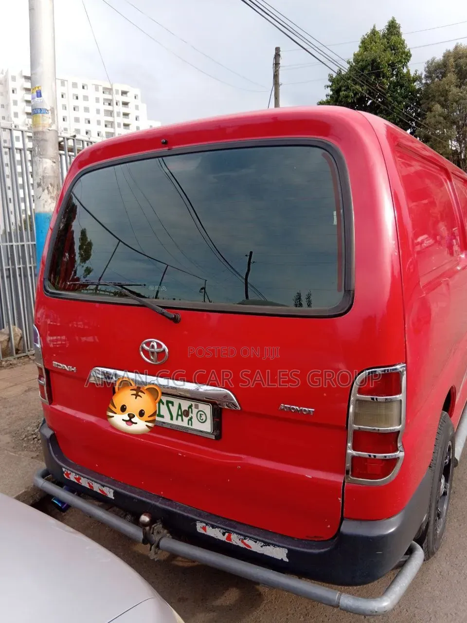 Toyota Quantum 2011 Red