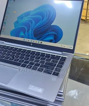 New Laptop HP EliteBook 845 G8 16GB AMD Ryzen 5 SSD 512GB