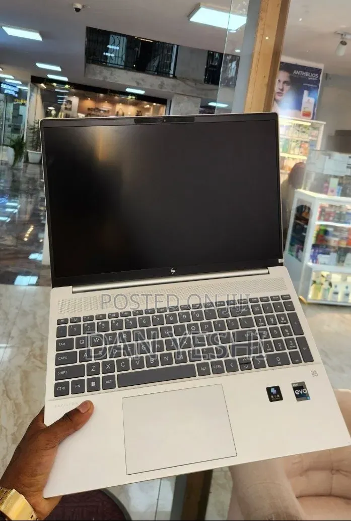 New Laptop HP Pavilion 15 16GB Intel Core i7 SSD 1T