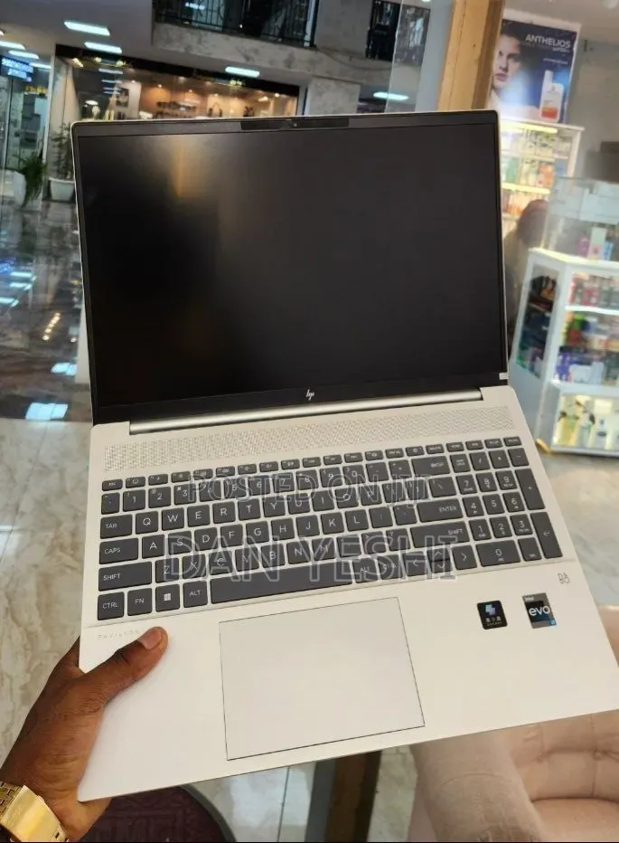 New Laptop HP Pavilion 15 16GB Intel Core i7 SSD 1T
