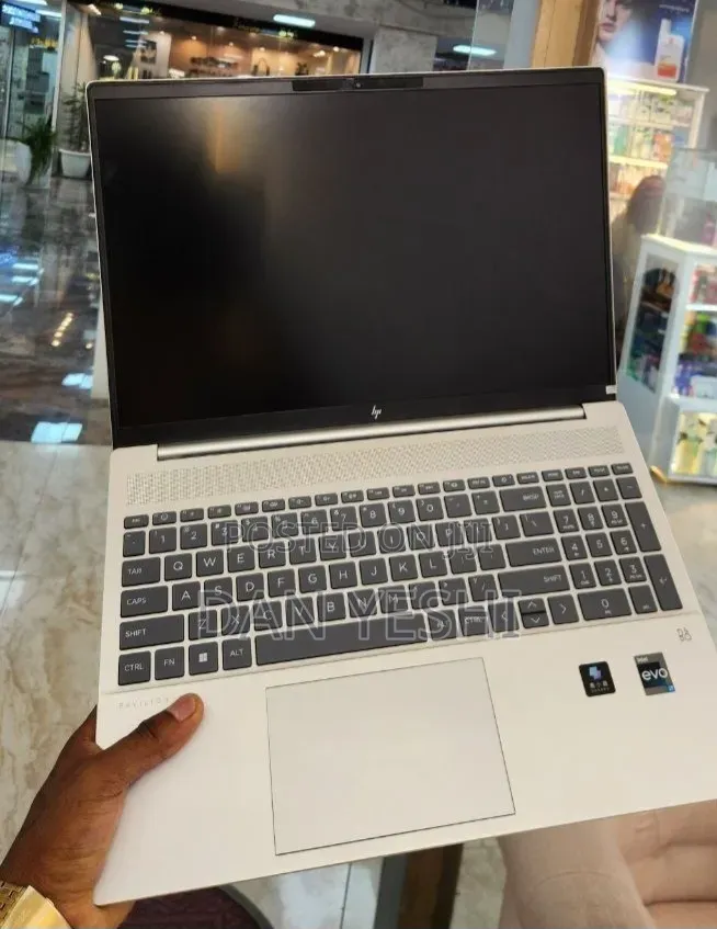 New Laptop HP Pavilion 15 16GB Intel Core i7 SSD 1T