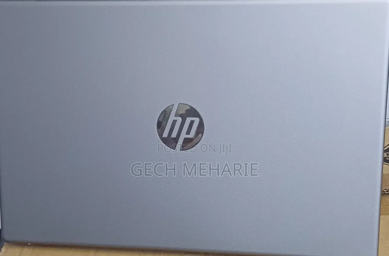 New Laptop HP 250 G10 16GB Intel Core i5 SSD 512GB
