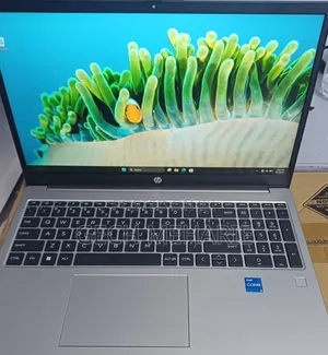 New Laptop HP 250 G10 16GB Intel Core i5 SSD 512GB