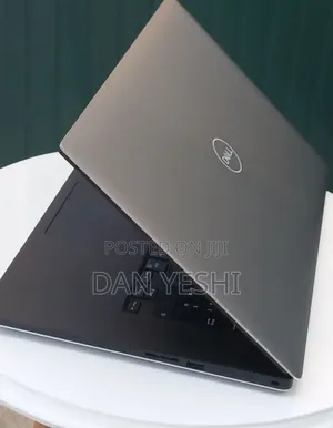 New Laptop Dell Precision 5540 16GB Intel Core i9 SSD 512GB