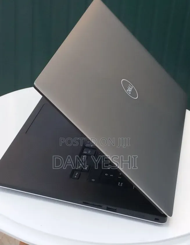 New Laptop Dell Precision 5540 16GB Intel Core i9 SSD 512GB