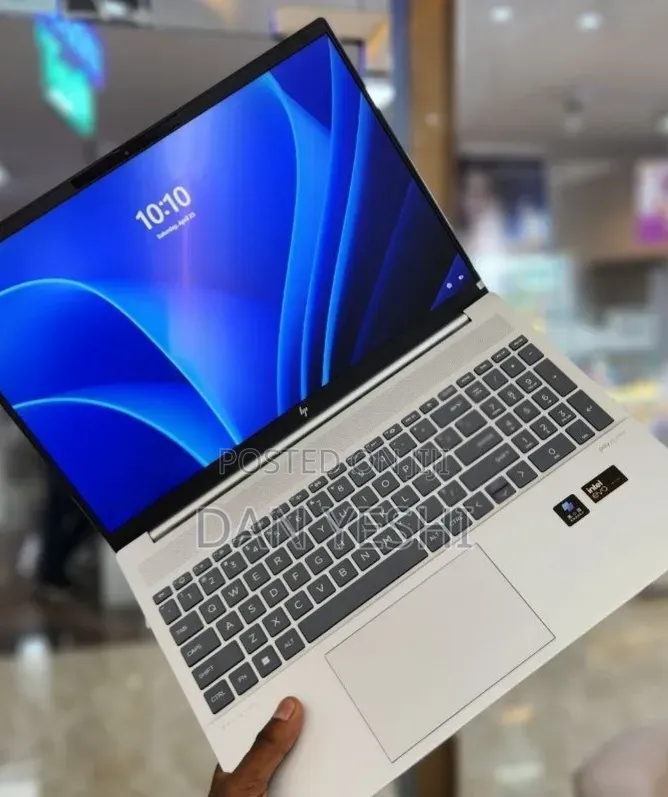 New Laptop HP Pavilion 15 16GB Intel Core Ultra 7 SSD 1T