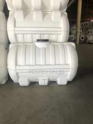 2000 Liters Horizontal Tanker