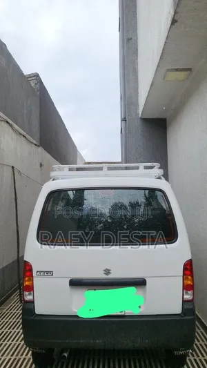 Suzuki Eeco 2024 White