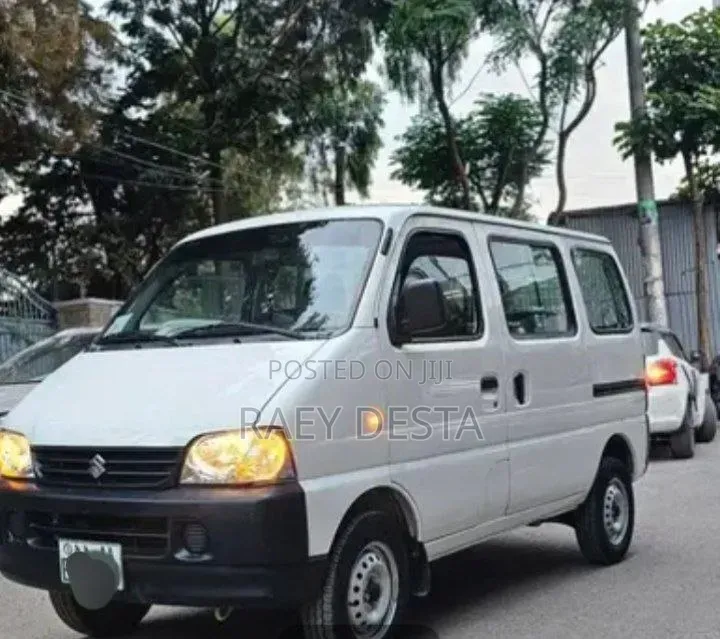 Suzuki Eeco 2024 White