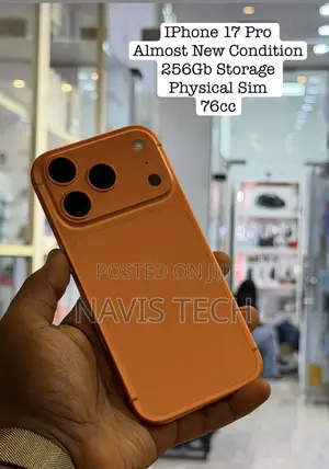 New Apple iPhone 17 Pro Max 256 GB Gold