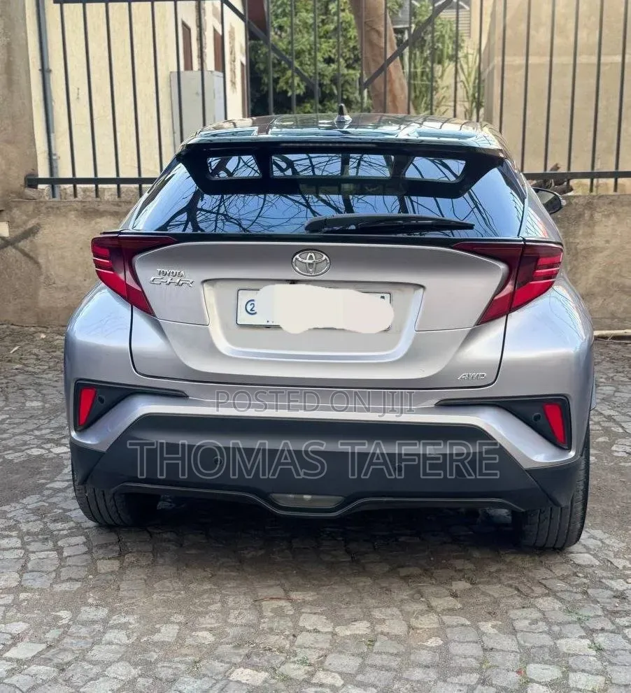 Toyota C-HR 2021 Gray