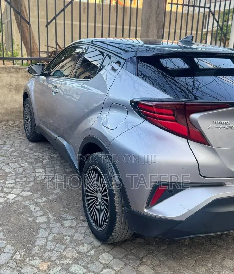 Toyota C-HR 2021 Gray