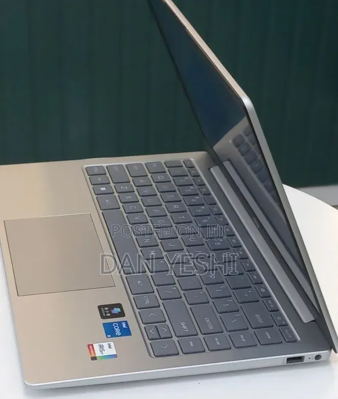 New Laptop HP Stream Notebook 16GB Intel Core i7 SSD 512GB