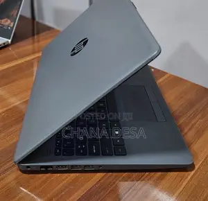 New Laptop HP 250 G7 8GB Intel Core i5 HDD 1T