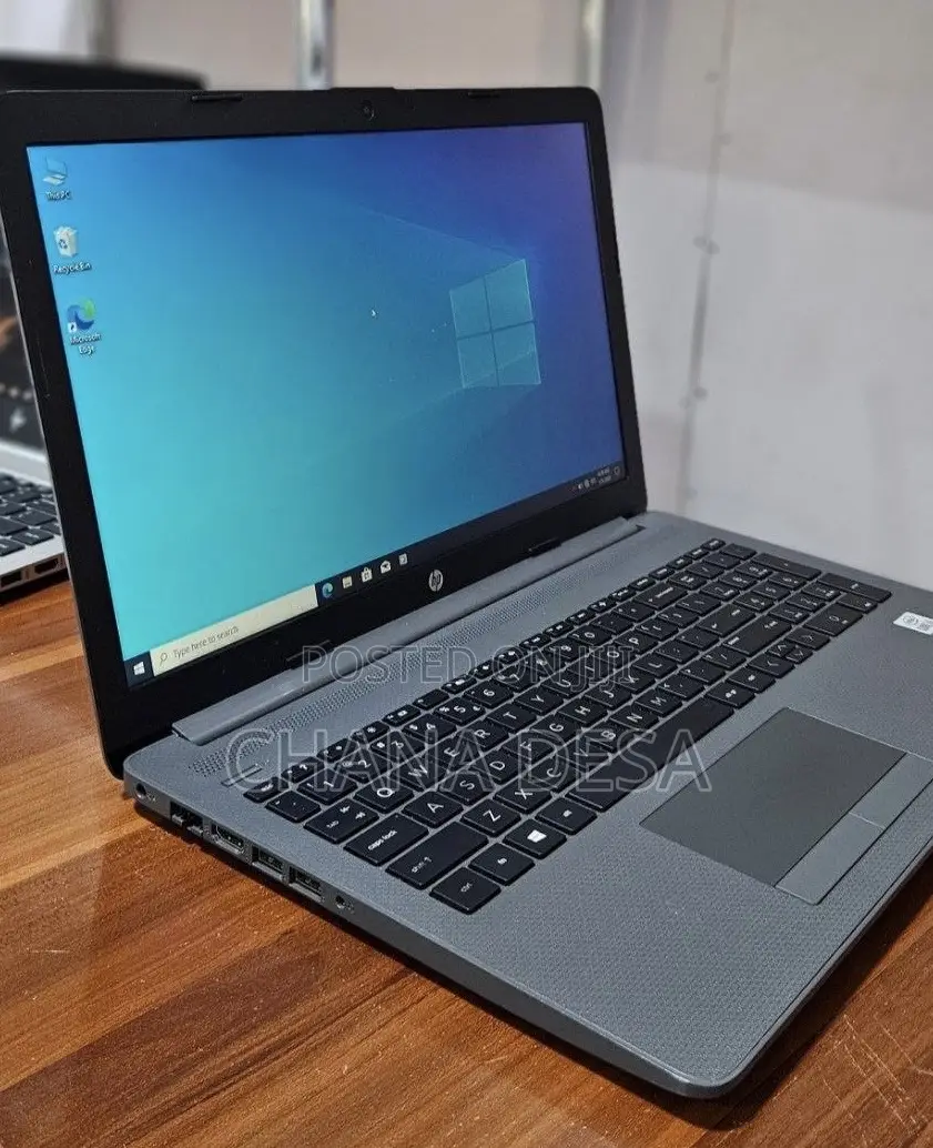 New Laptop HP 250 G7 8GB Intel Core i5 HDD 1T