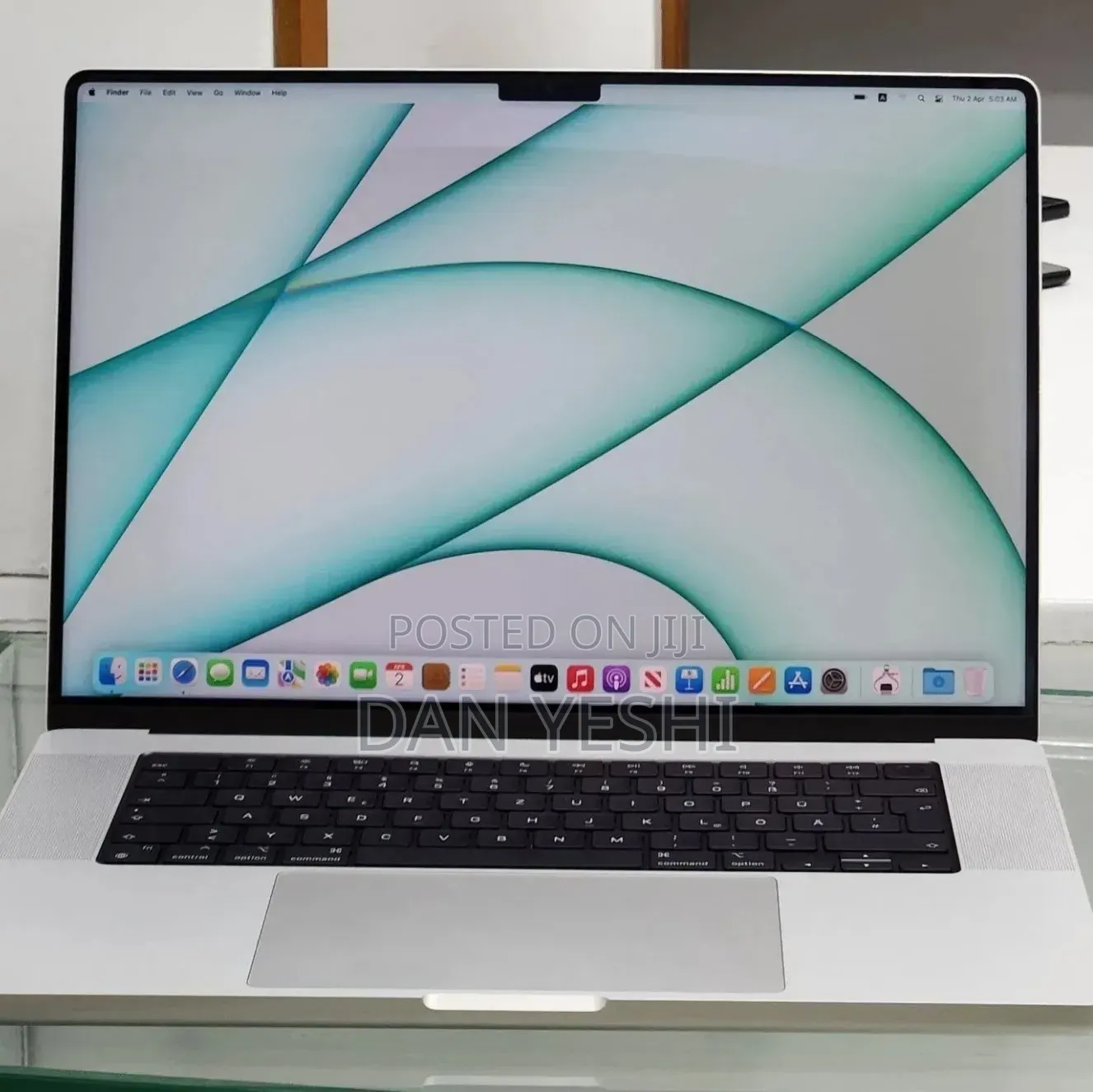 New Laptop Apple MacBook Pro 2021 M1 16GB Apple M1 Pro SSD 512GB