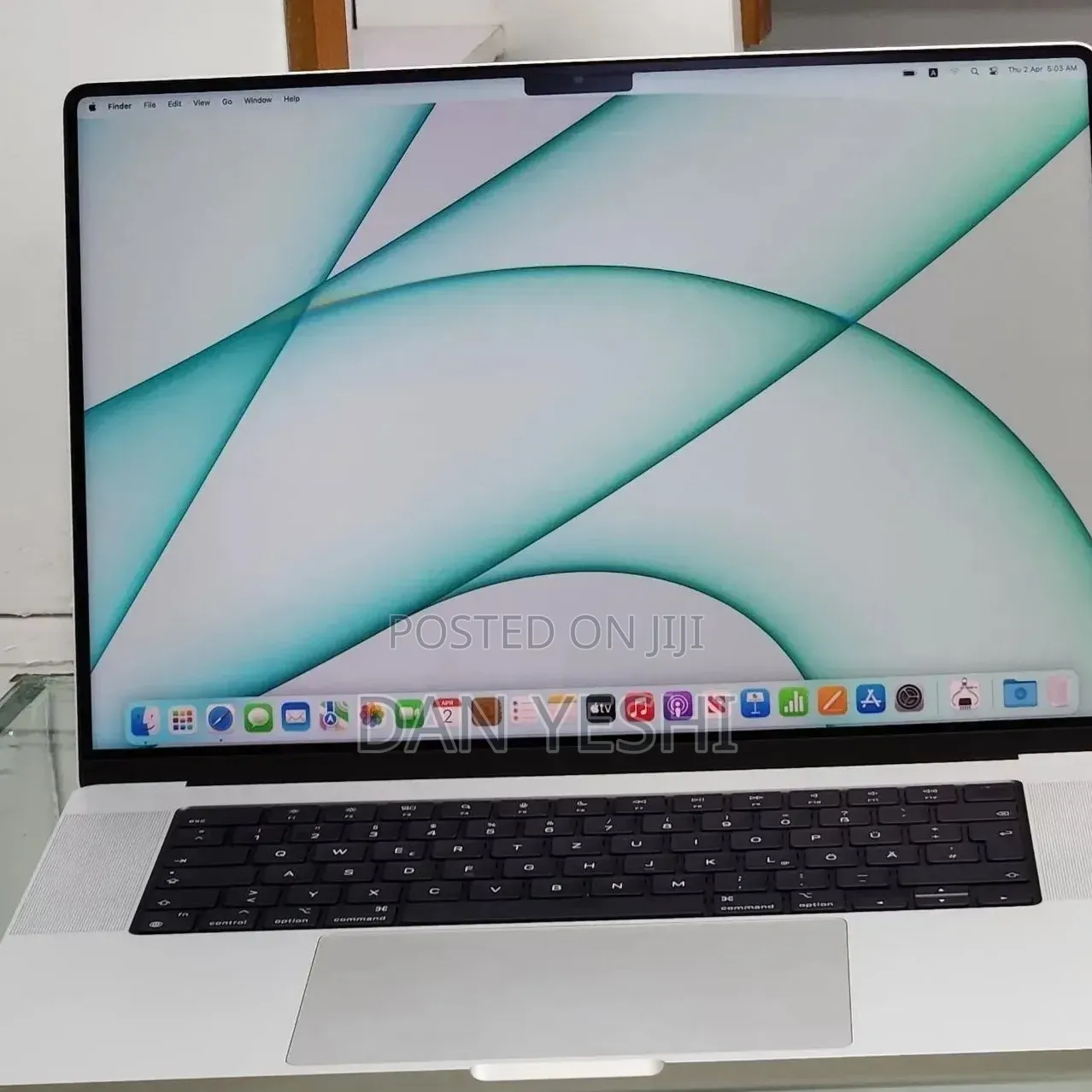New Laptop Apple MacBook Pro 2021 M1 16GB Apple M1 Pro SSD 512GB
