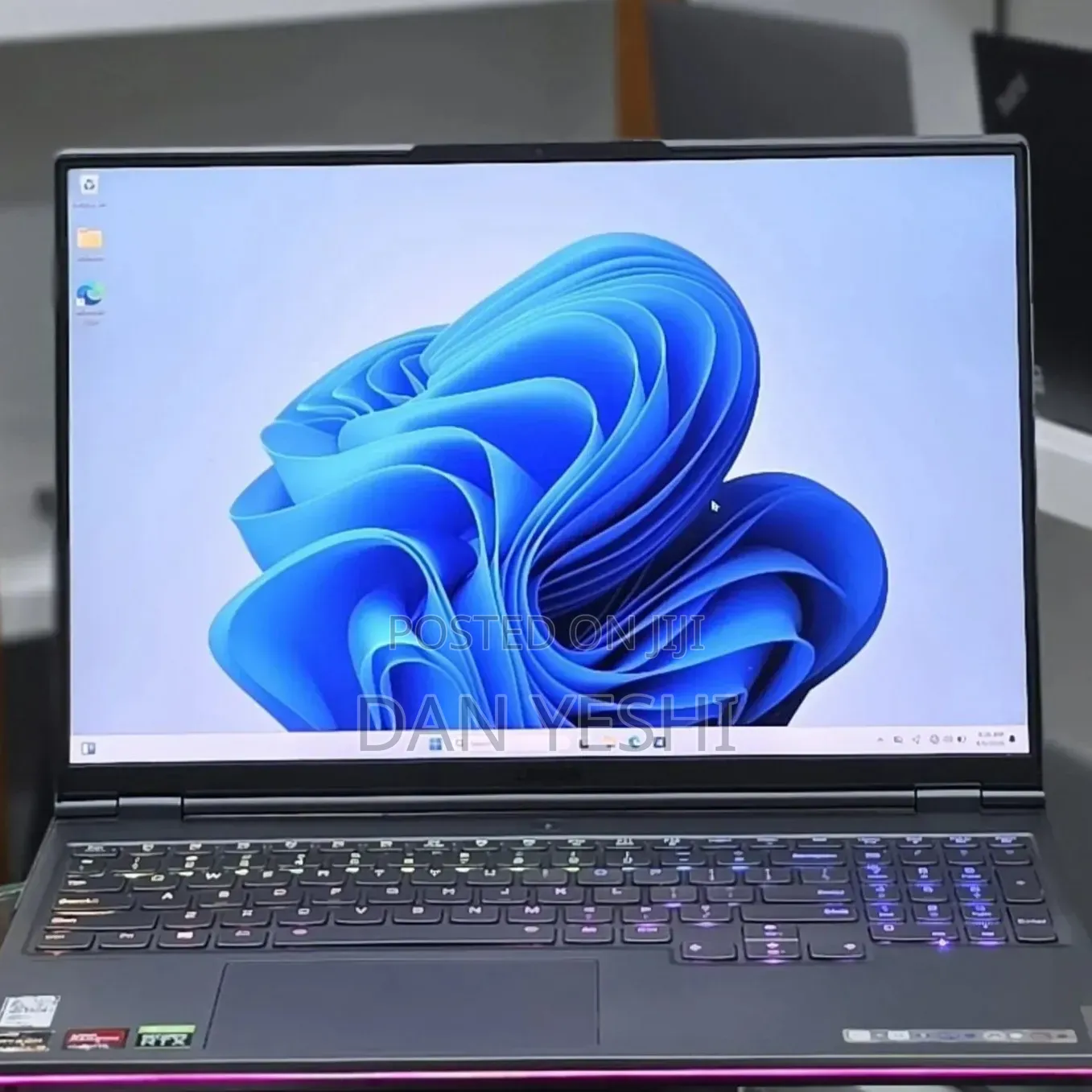 New Laptop Lenovo 16GB AMD Ryzen 9 SSD 1T
