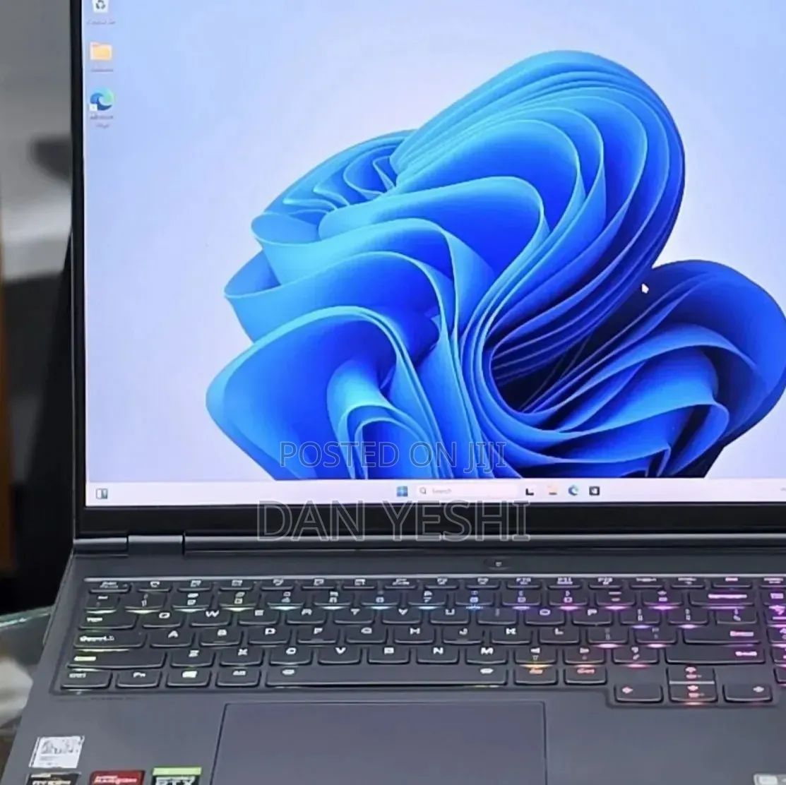 New Laptop Lenovo 16GB AMD Ryzen 9 SSD 1T