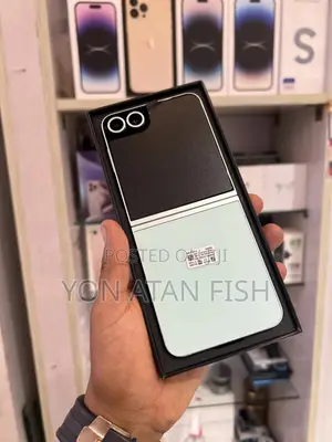 New Samsung Galaxy Z Flip6 256 GB Green