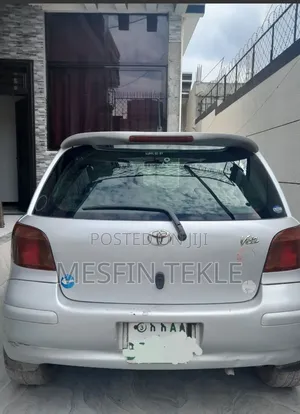 Toyota Vitz 1.3 AWD 5dr 2004 Silver