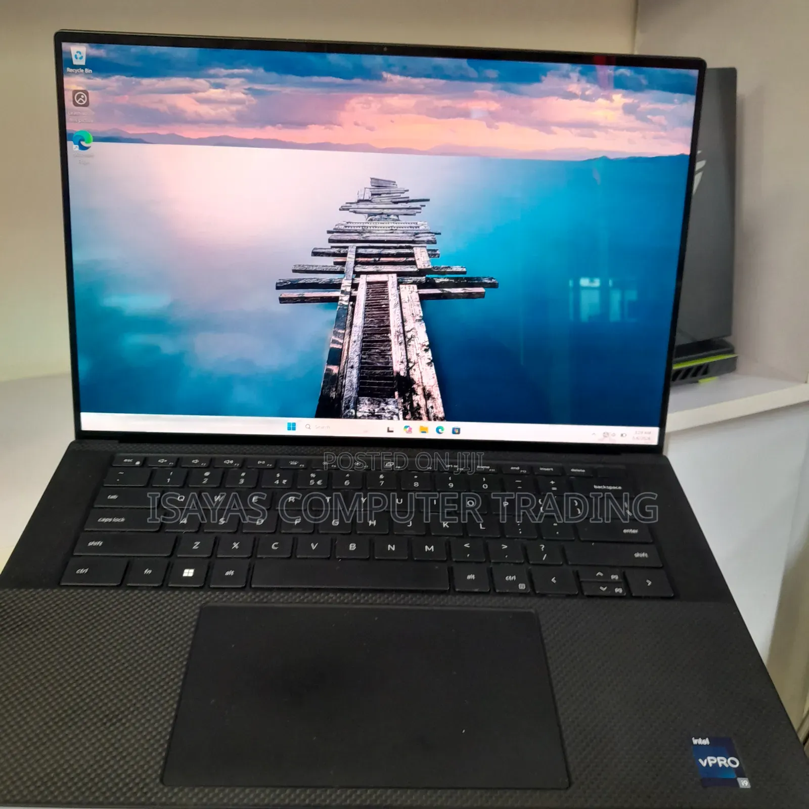 New Laptop Dell Precision 5560 16GB Intel Core i7 SSD 512GB