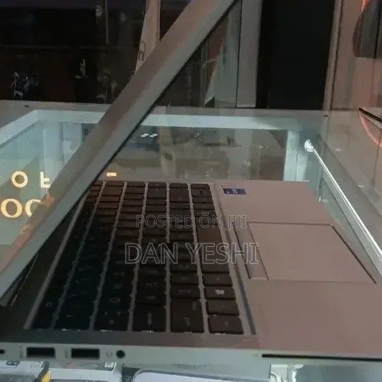 New Laptop HP EliteBook 840 G8 16GB Intel Core i7 SSD 512GB