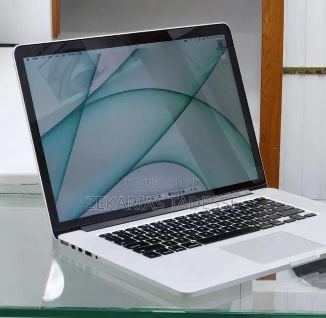 New Laptop Apple MacBook Pro 2021 M1 16GB Apple M1 SSD 512GB