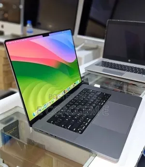 New Laptop Apple MacBook 32GB SSD 1T