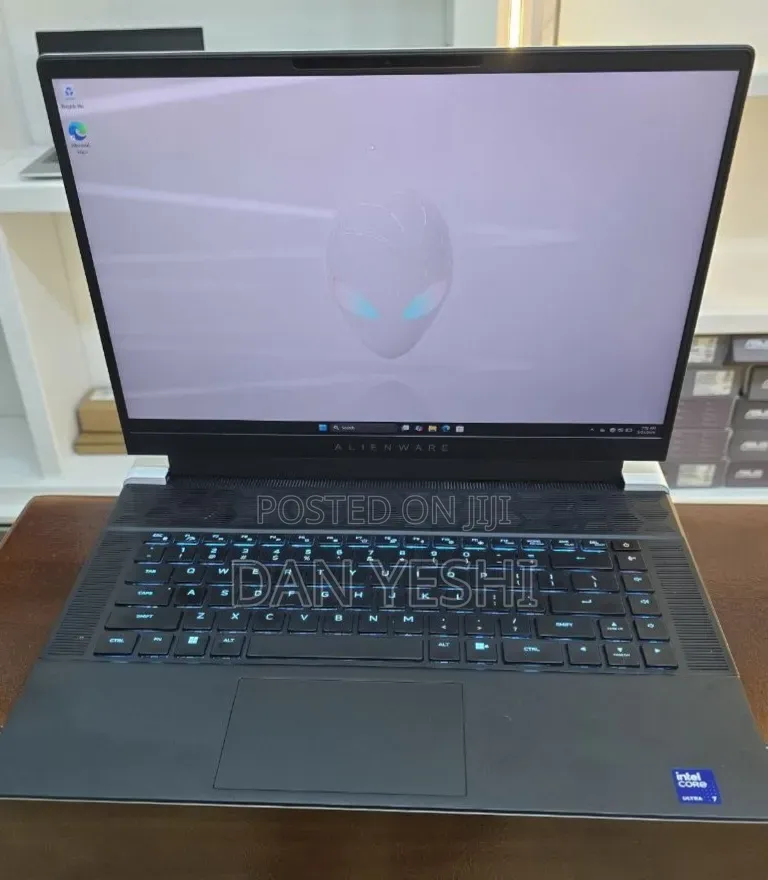 New Laptop Alienware X16 16GB Intel Core Ultra 7 SSD 1T
