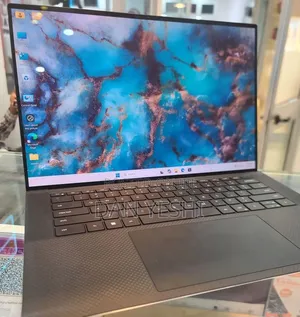 New Laptop Dell XPS 15 16GB Intel Core i7 SSD 512GB