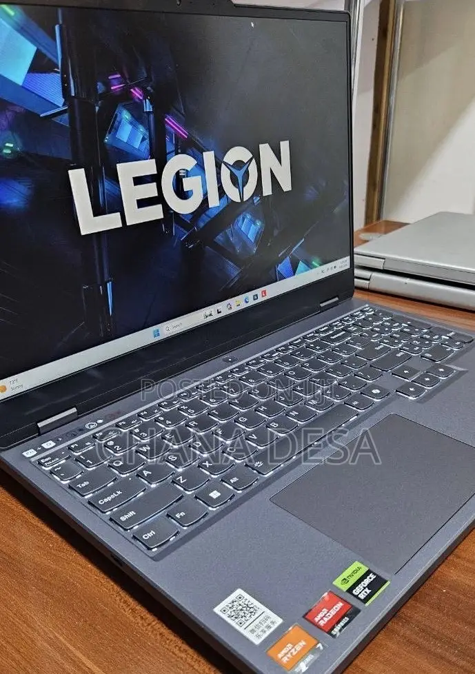 New Laptop Lenovo 16GB AMD Ryzen 7 SSD 512GB