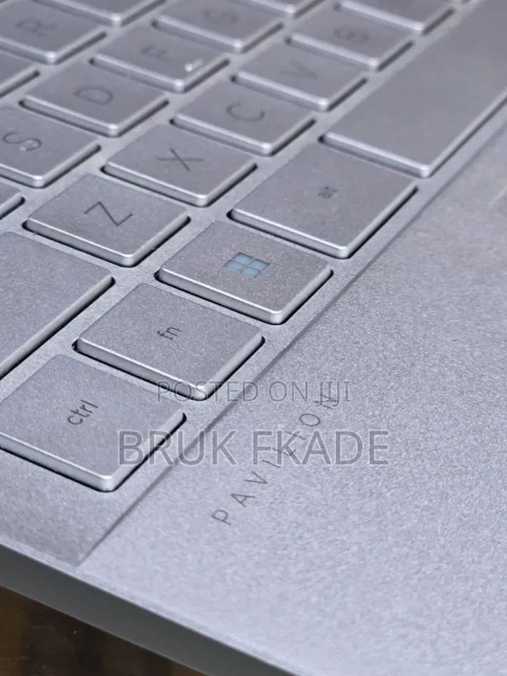 New Laptop HP Pavilion 14 16GB Intel Core i5 SSD 1T